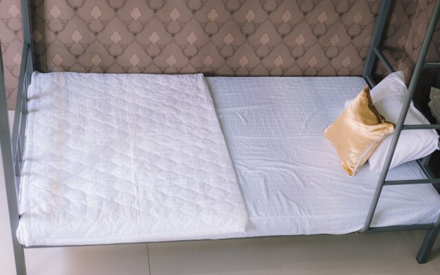 White Hotel - Hostel