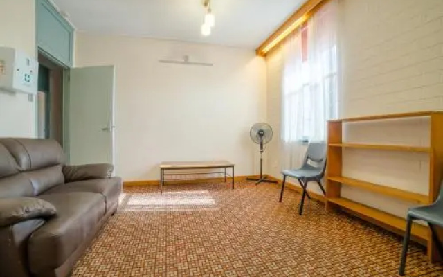 Paprika Spa Cottage – Guest Rooms – Adelaide