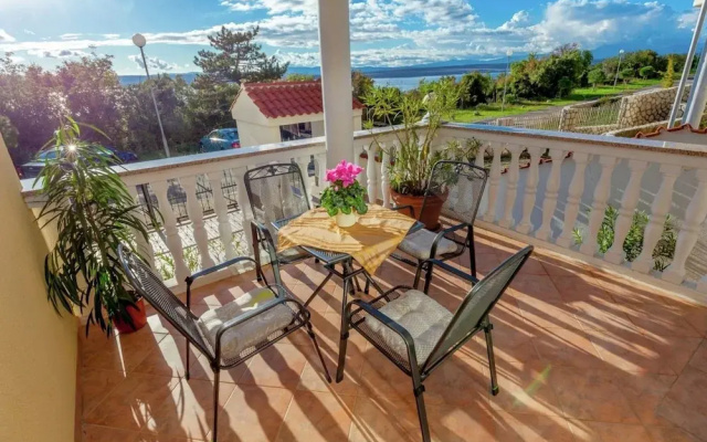 Luring Apartment in Dramalj with Hot Tub