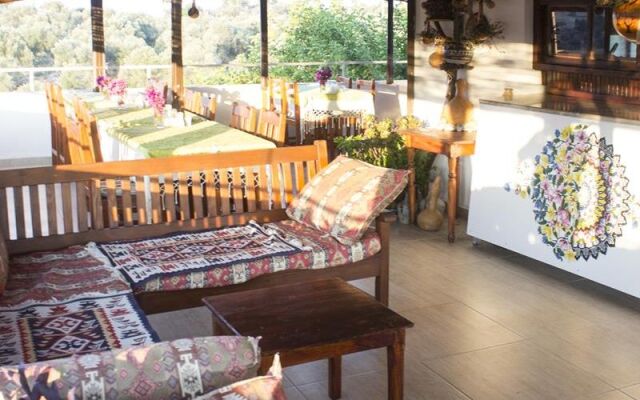 Zeybek 2 Pansiyon & Apart