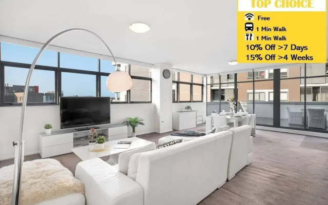 3BR Penthouse above a Shopping Mall