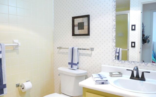 Admiralty House 806 South