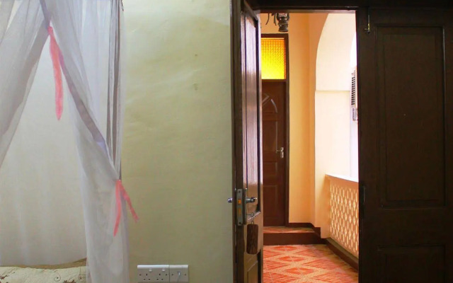 The Island Town Hotel - Adults Only