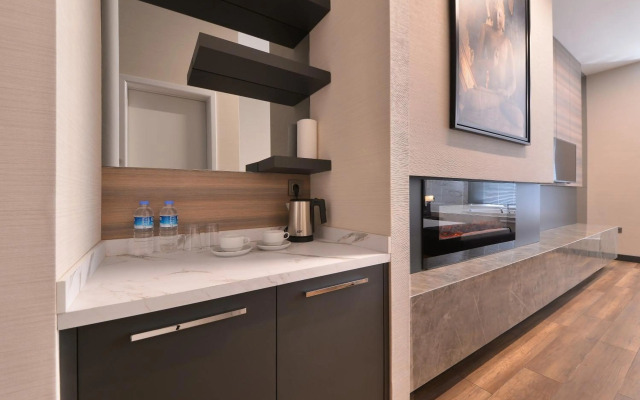 Nish İstanbul Suites