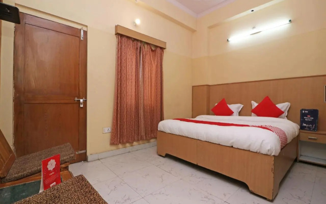 OYO 24103 Akbar Guest House