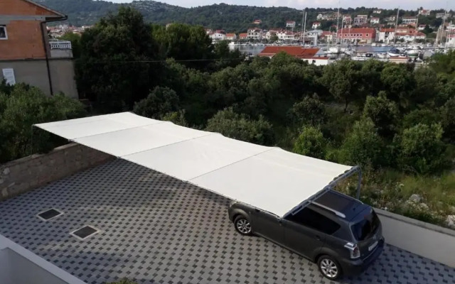 Jadranka - Free Parking and Grill - A2-blue