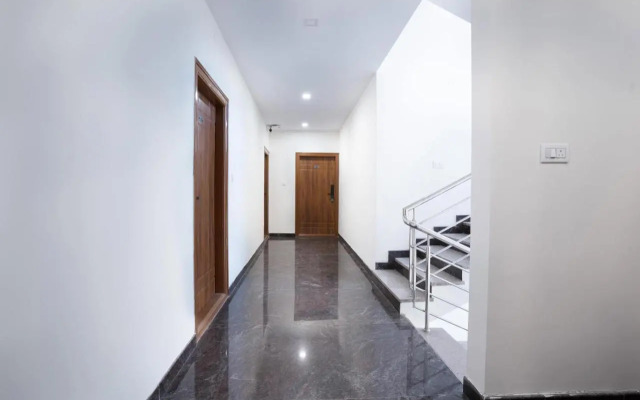 Treebo Galaxy Kings Suites, Hebbal