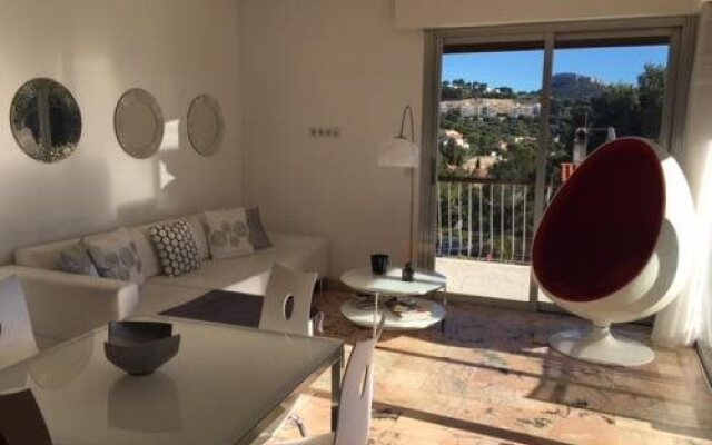 Villa W