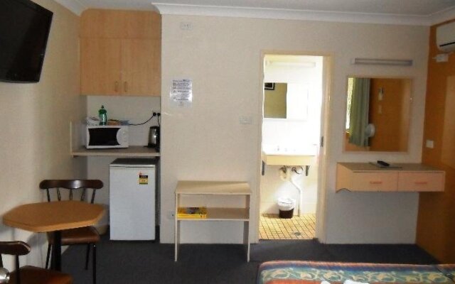 Hawaiian Sands Motor Inn
