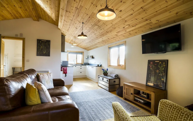 Laurel Lodge - Log Cabin - St Florence