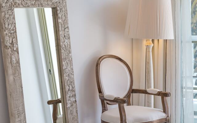 White Pearls Luxury Suites - Adults Only