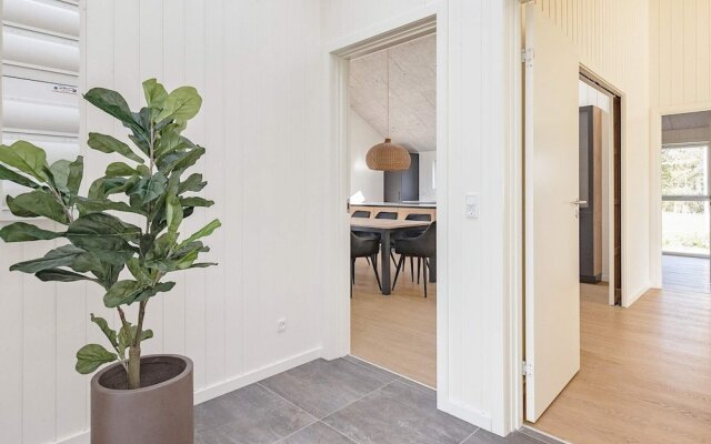10 Person Holiday Home in Blavand
