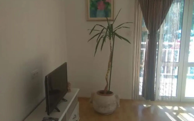 Seafront Charming Apartments Kosirina