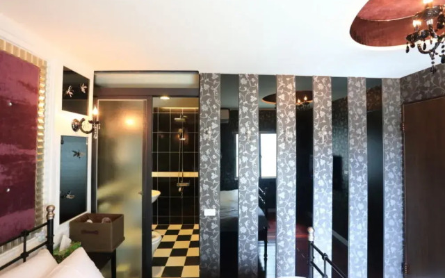 E Moh Hotel