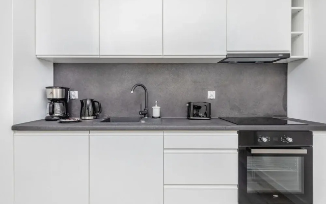 Amber Estate II by Renters