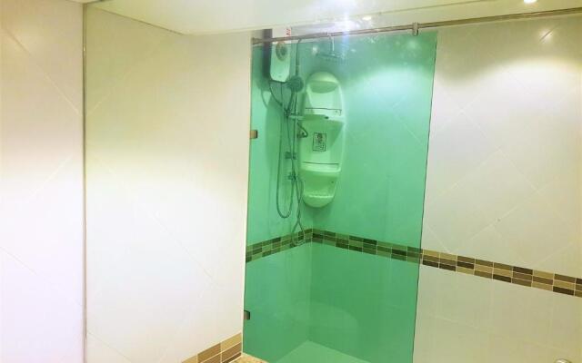 12th Floor Studio Apartment at Jomtien Beach Condominium