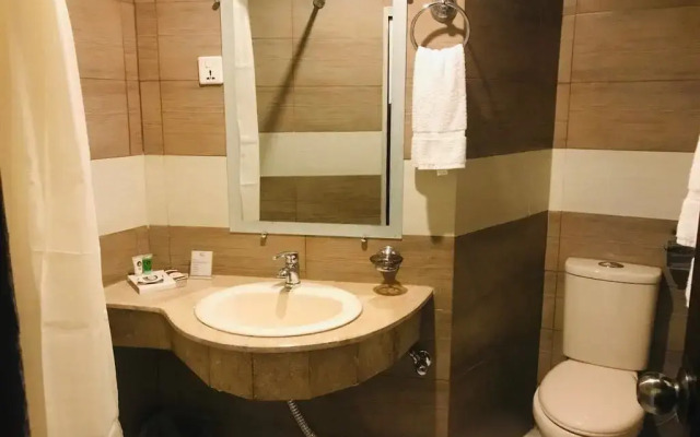 Hotel One Mall Road Murree