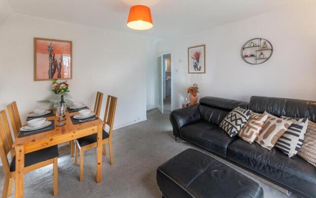 La Casa Suites Windsor