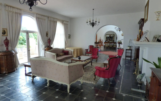 Waterkloof Mansion Boutique Hotel