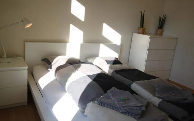 ZH Seefeld - Hitrental Apartment
