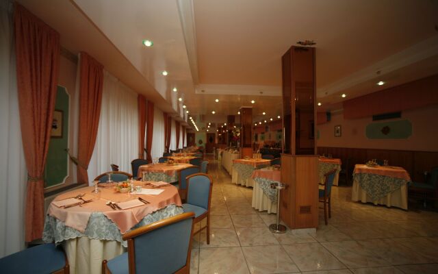 Hotel Leucosya