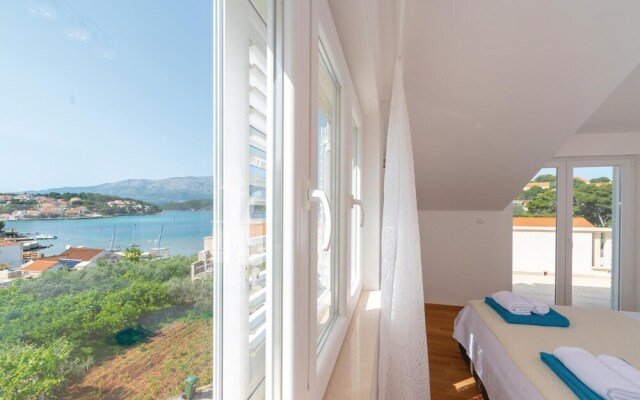 Stunning Home in Lumbarda With Wifi and 3 Bedrooms