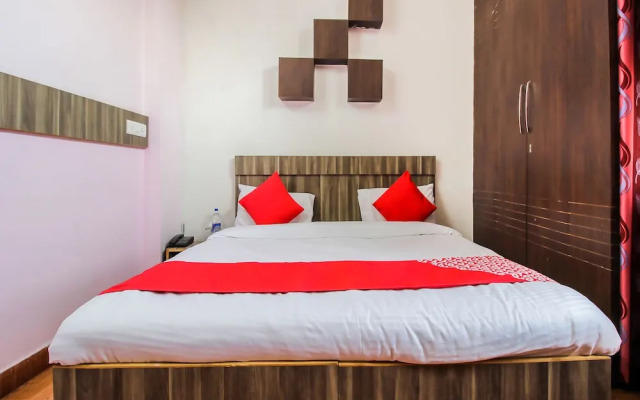 Oyo 24075 Galaxy Guest House