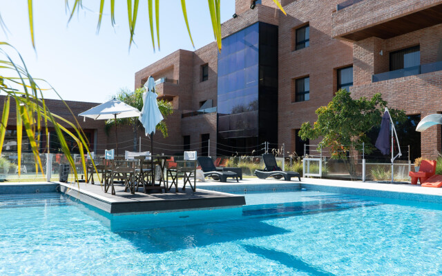 Neper Select Hotel
