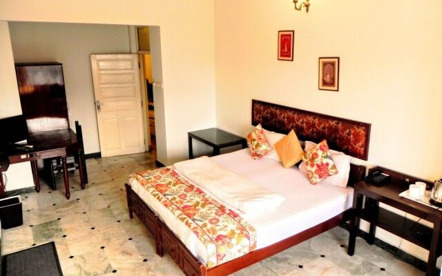 Hotel Kishan Kunj
