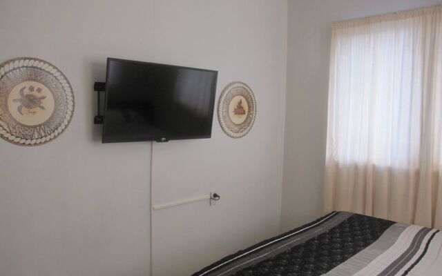 Captain Cook Apartments
