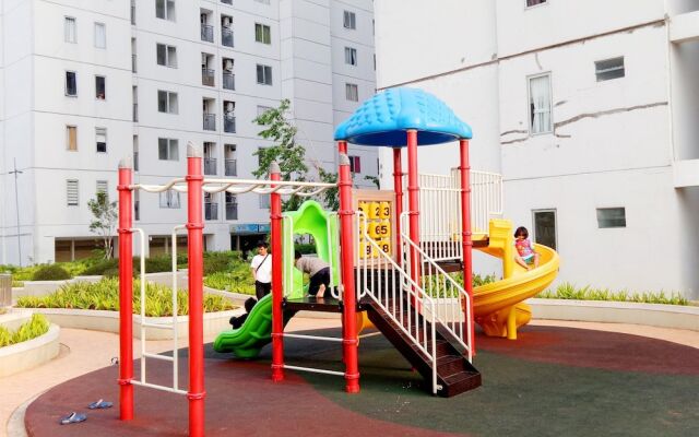 Elegant and Comfy 2BR above Mall at Bassura City Apartment