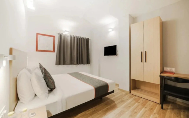 OYO Townhouse 82 Chander Nagar Janakpuri