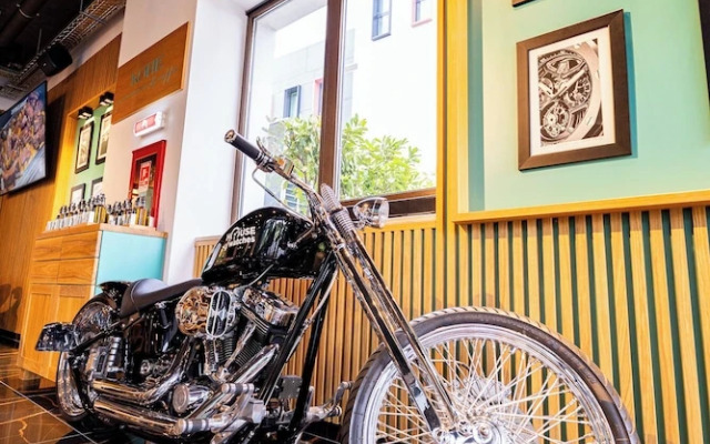 HOW Boutique and Hotel