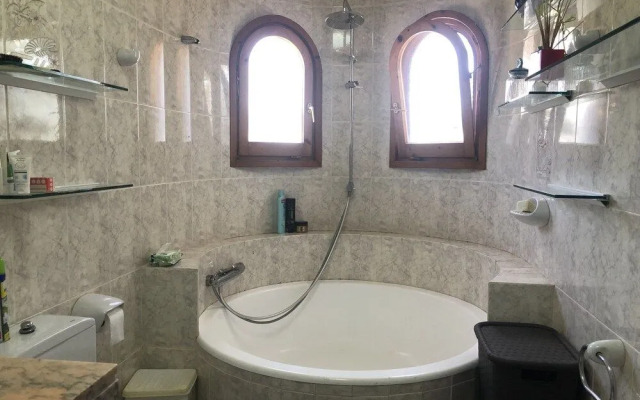 AP2229 Torre Almadrava Llac Onega