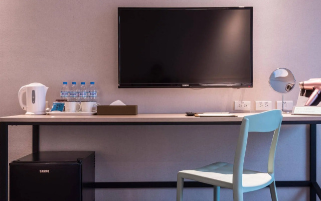 Liyaou Hotel