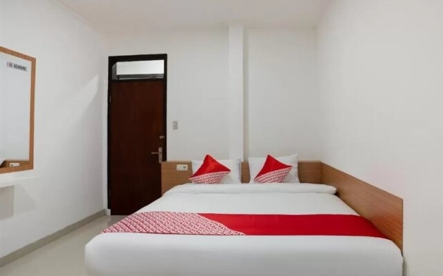 Hegarbudhi Residence by OYO Rooms