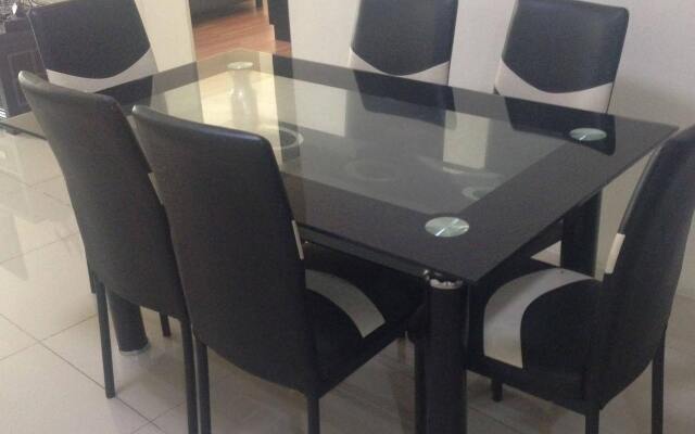 Luxury Service Suite At Taragon KL