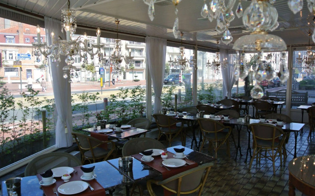 Aquilon Boutique Hotel