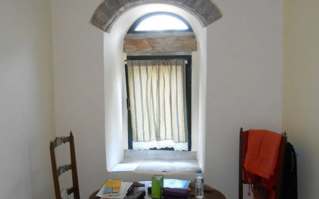 Spitakia