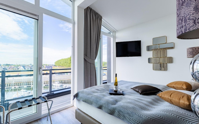 Penthouse With Beach View