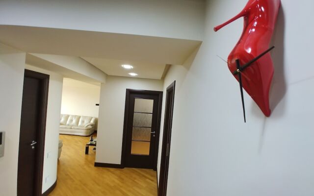 Apartment with Caspian Sea and F1 view