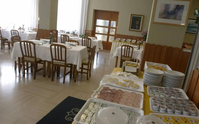 Hotel Alpi