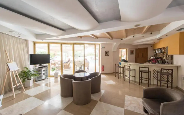 Sun Rise Hotel Studios & Apartments