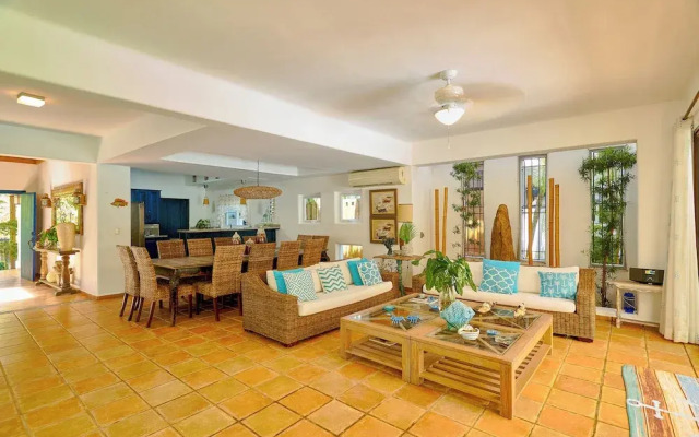 Beach Villa in El Portillo Sleeps 12