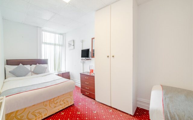 OYO The Golden Cheval Hotel
