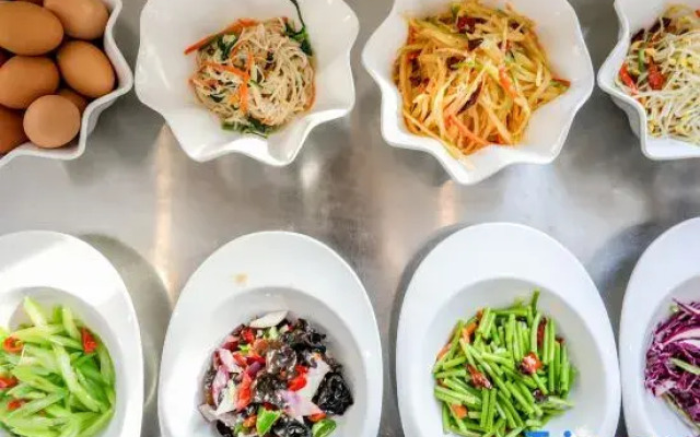 Mehood Ezzi Hotel(Yining)