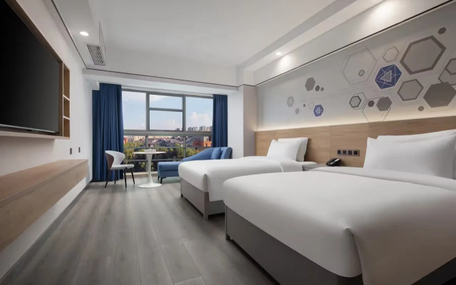 Microtel by Wyndham Kunming Guandu