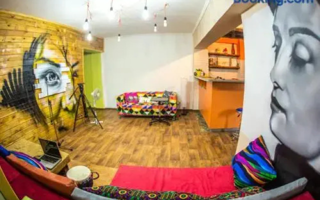 Hostel Loco