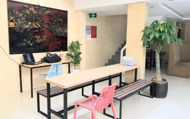 Tam Apartment  Homestay