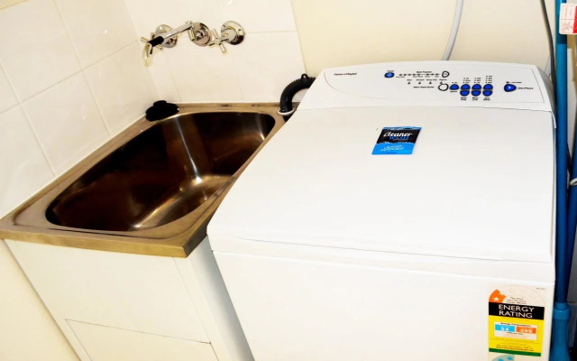 Spring Hill Mews Apartments